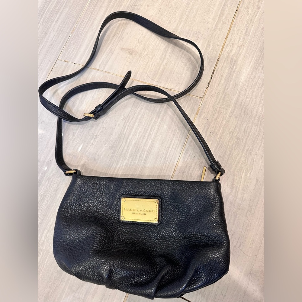 Marc Jacob cross body bag with gold hardware